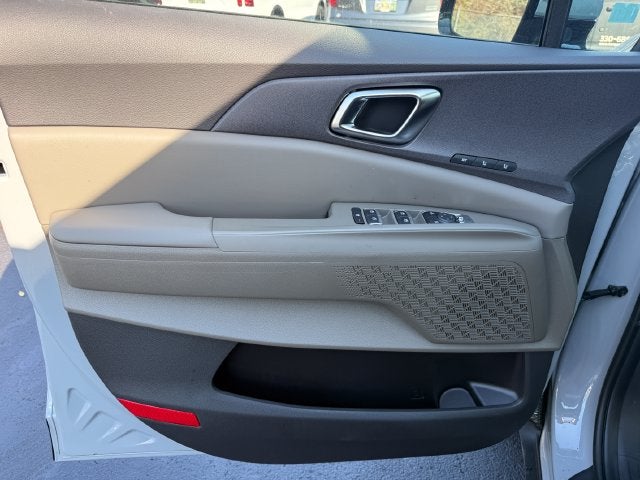 2027 Kia Carnival Hybrid EX