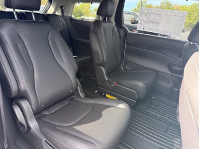 2027 Kia Carnival Hybrid EX