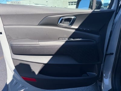 2027 Kia Carnival Hybrid EX