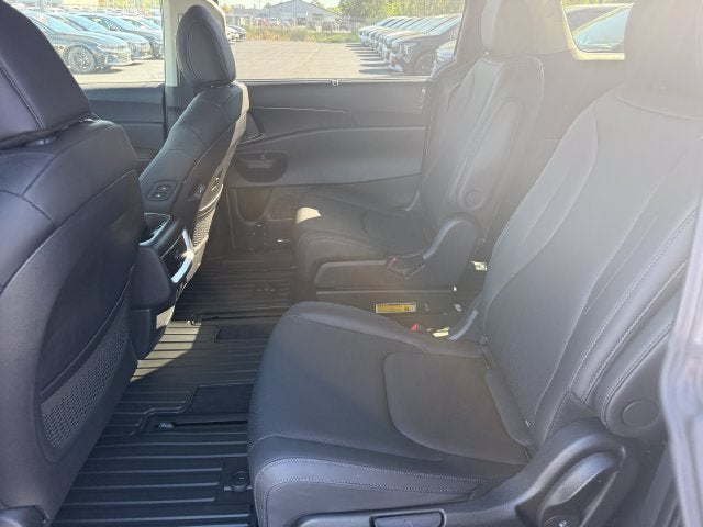 2027 Kia Carnival Hybrid EX