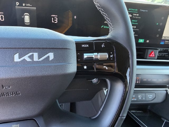 2027 Kia Carnival Hybrid EX