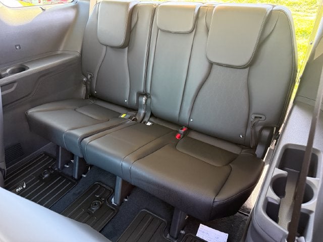 2027 Kia Carnival Hybrid EX