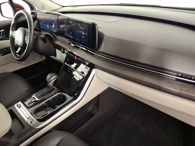 2024 Kia Carnival SX