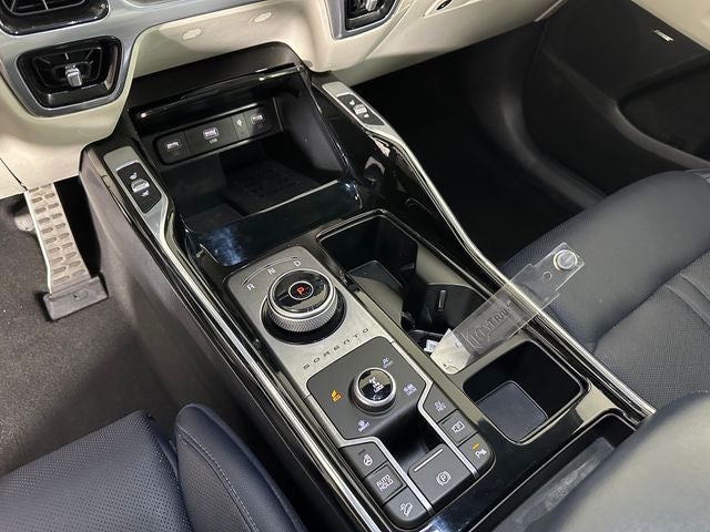 2023 Kia Sorento Plug-In Hybrid SX Prestige