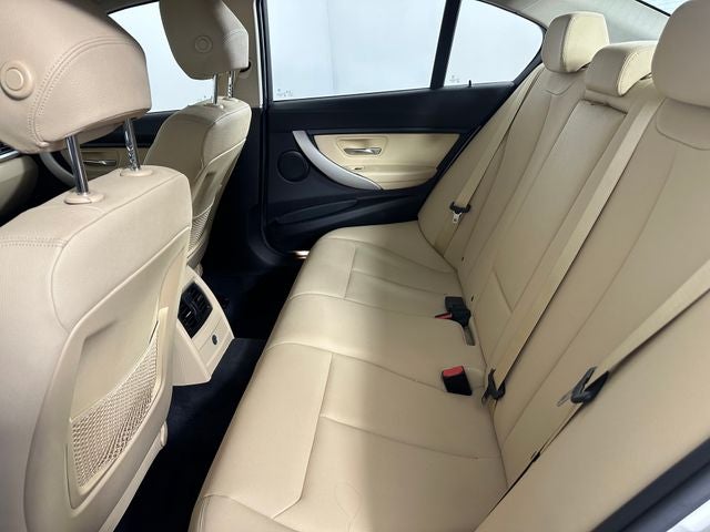 2018 BMW 3 Series 320i xDrive