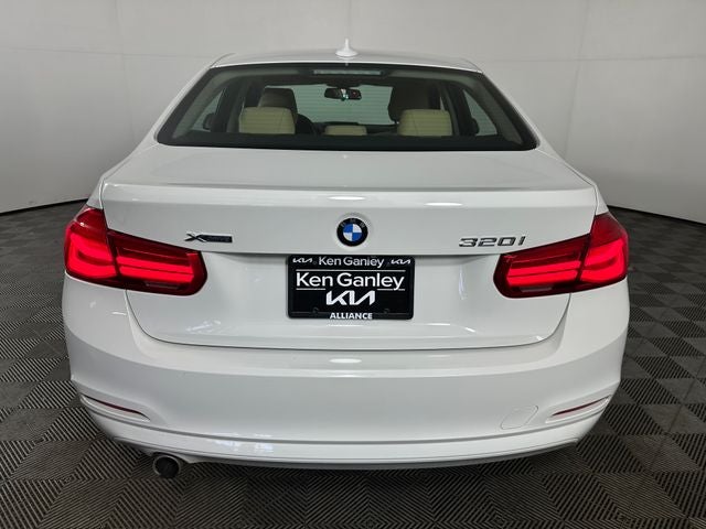 2018 BMW 3 Series 320i xDrive