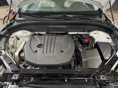 2023 Volvo XC60 B5 Plus Dark Theme