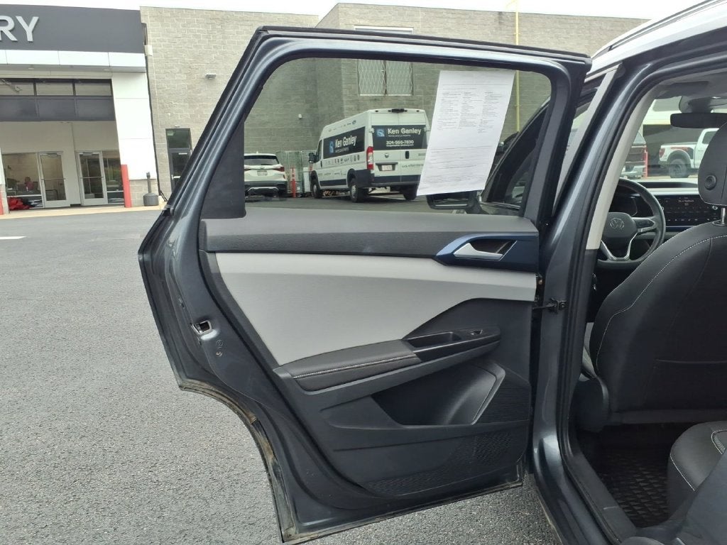 2024 Volkswagen Taos 1.5T SE