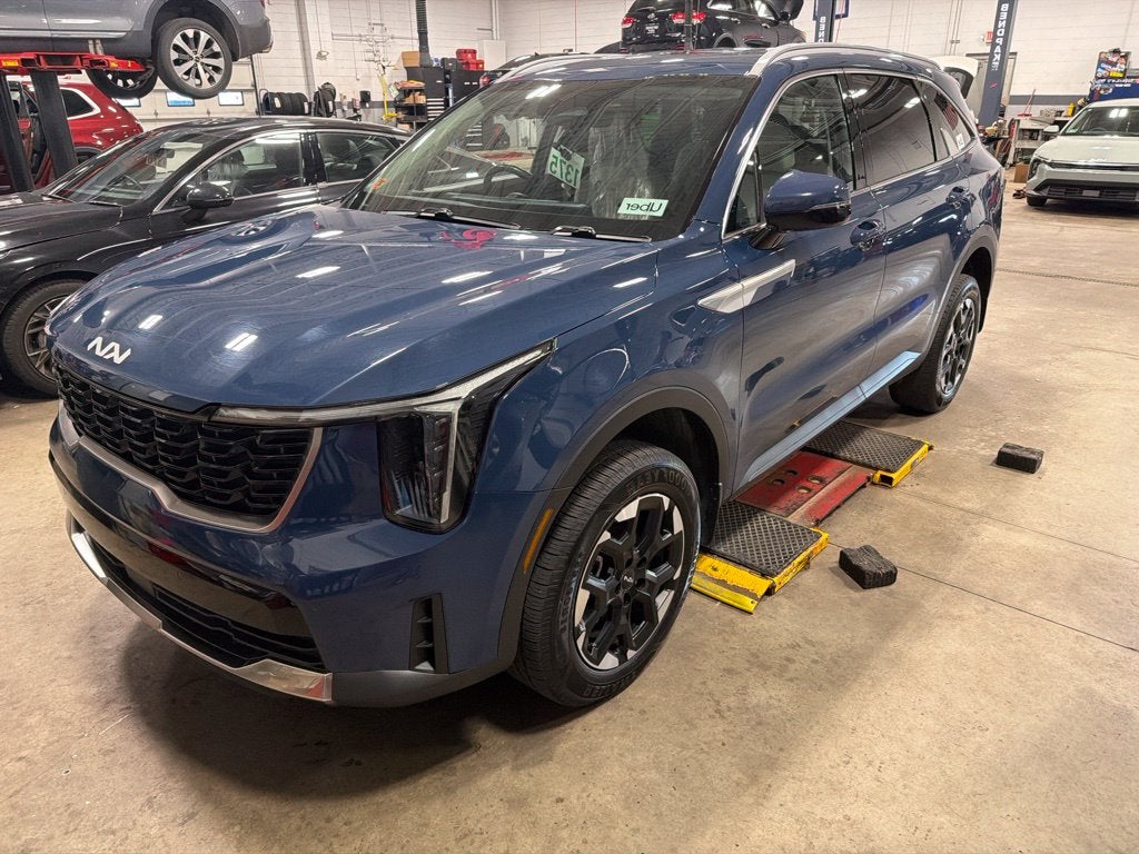 2025 Kia Sorento S