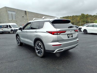 2024 Mitsubishi Outlander Base