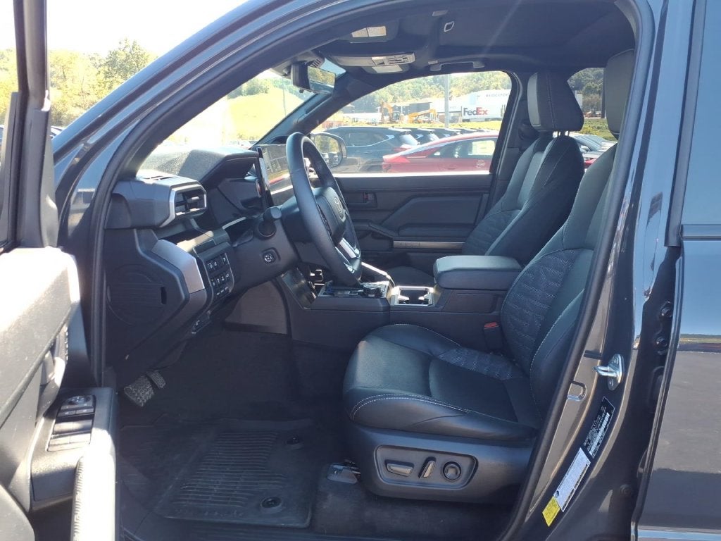 2025 Toyota 4Runner i-FORCE MAX Hybrid TRD Off Road Premium