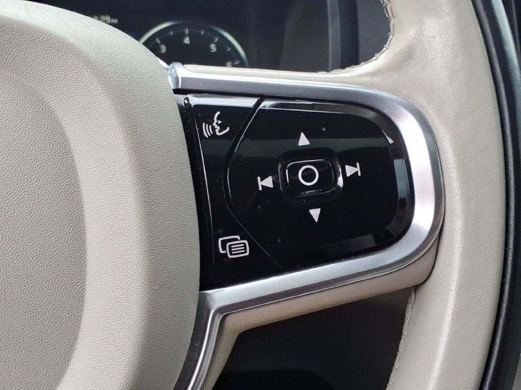 2018 Volvo S90 T5 Momentum