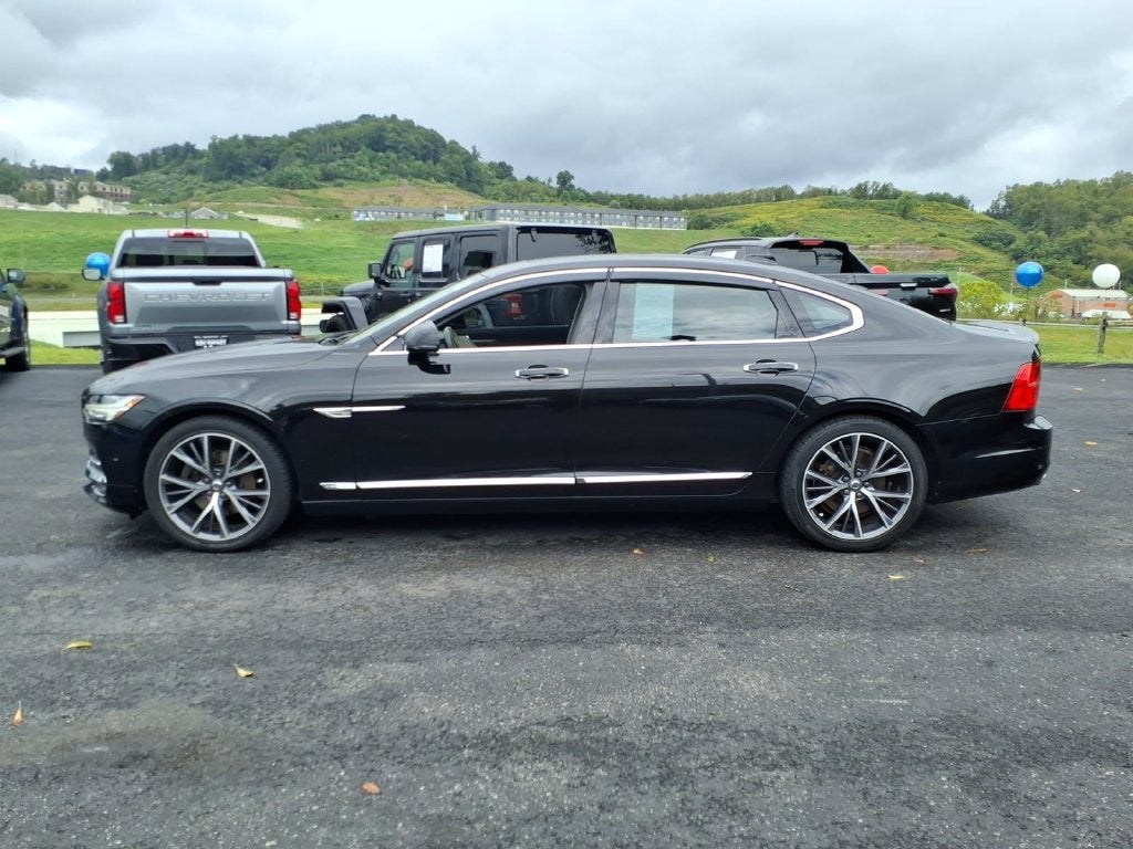 2018 Volvo S90 T5 Momentum