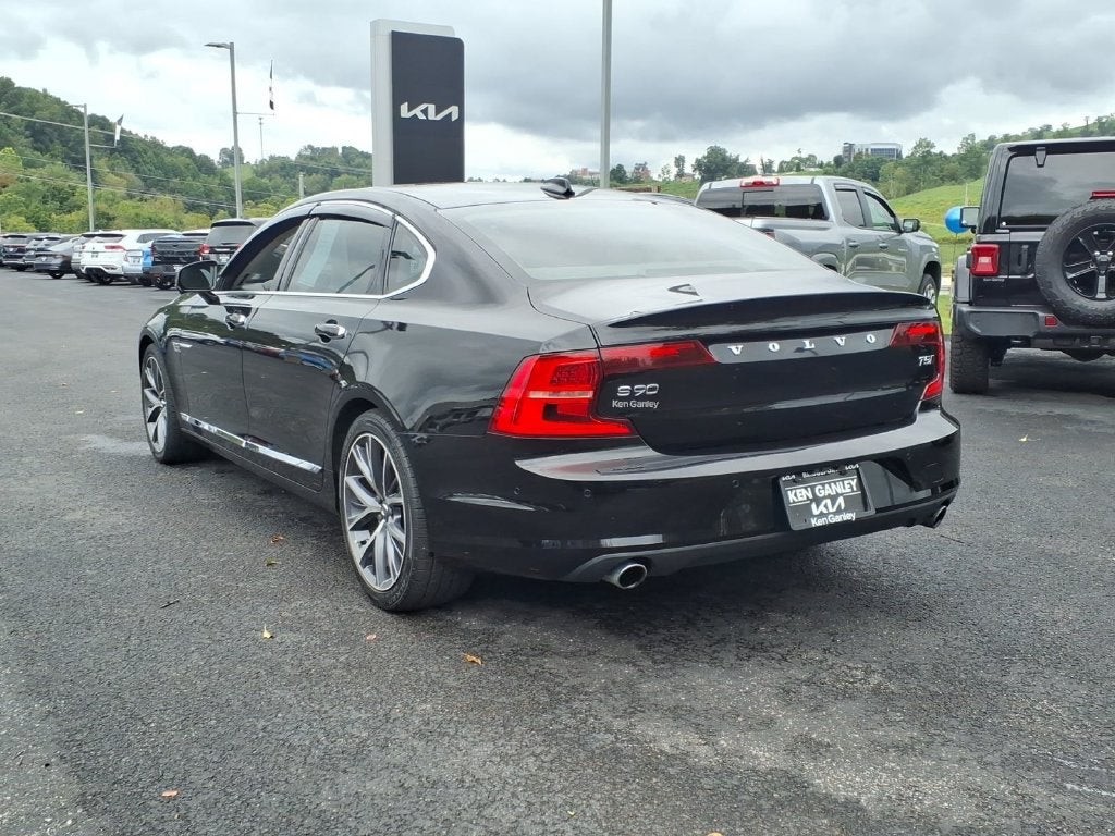 2018 Volvo S90 T5 Momentum