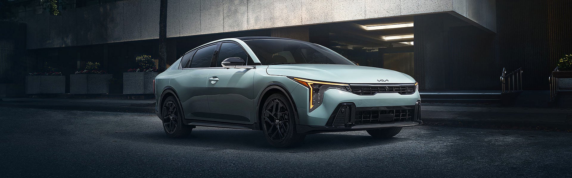 The infotainment system of the 2025 Kia K4 in Alliance, OH