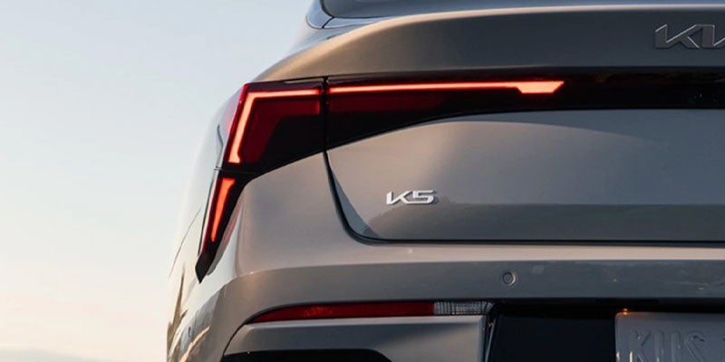 The rear of the 2025 Kia K5 in Alliance, OH